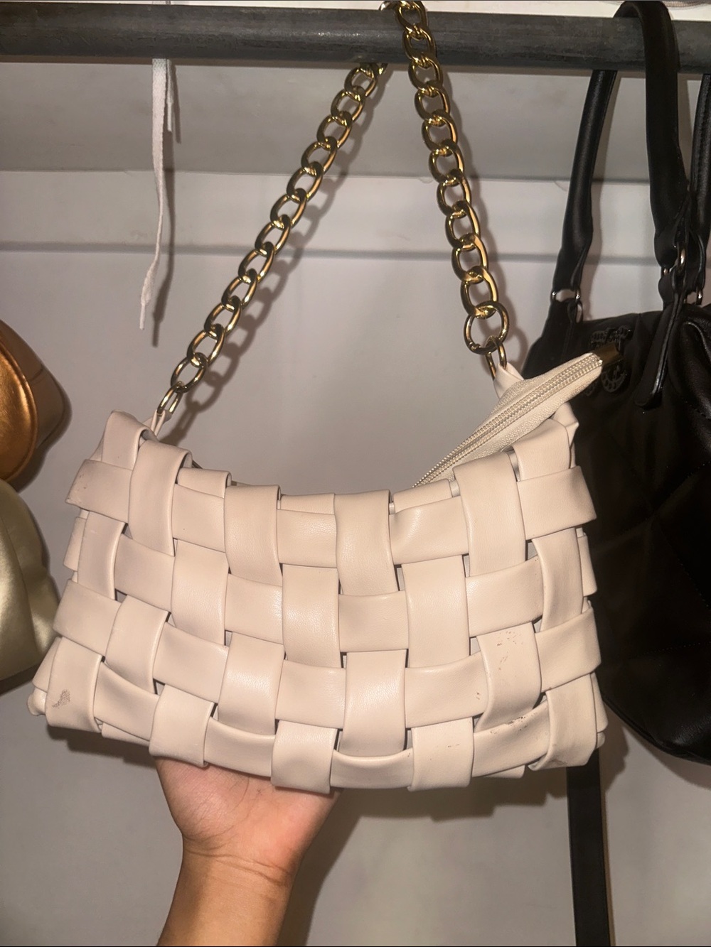 Woven Shoulder Bag with Gold Chain - Cream
